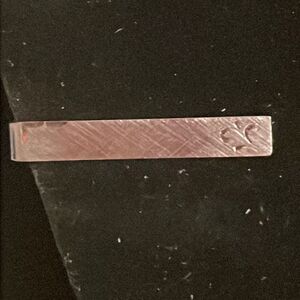 Vintage 1” x 0.25” sterling silver diamond etched zig zag & floral tie clip/bar
